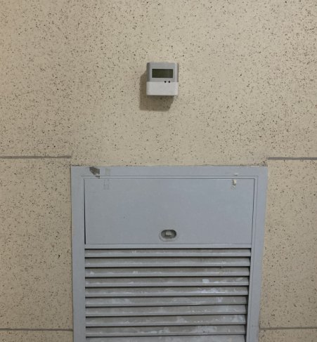 餘壓傳感器現場安裝正麵圖